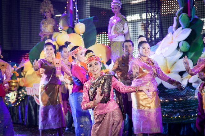 A celebration of Songkran11