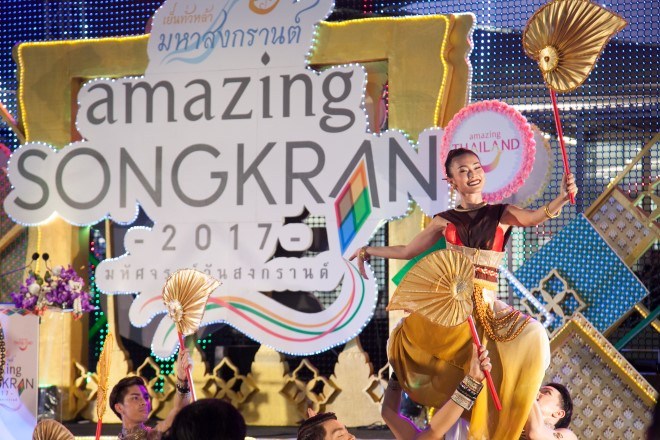 The Amazing Songkran Joyful Procession2